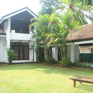 Taprobane Sri Lanka