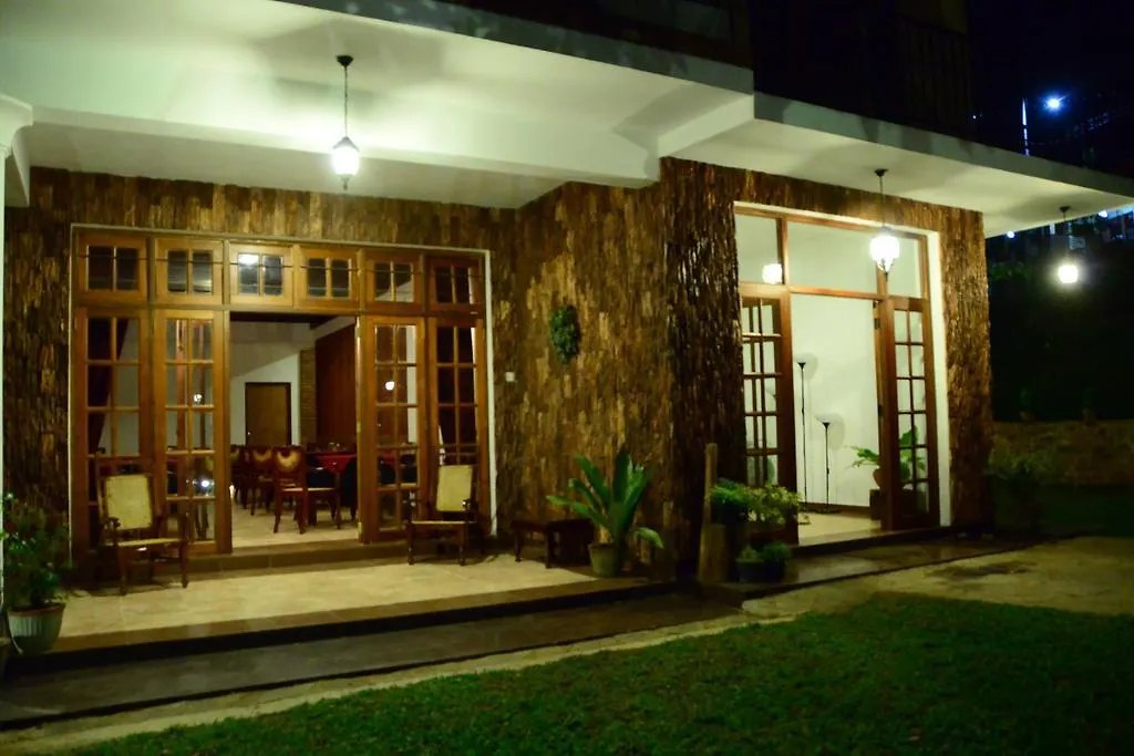 Hotell Veraima Kandy