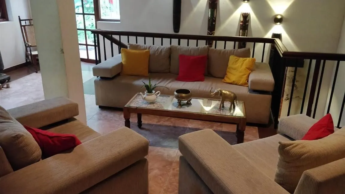 *** Hotell Veraima Kandy Sri Lanka